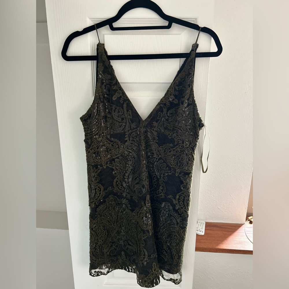 Olive Lace & Sequin V-Neck Women's Dress - Picture 1 of 3